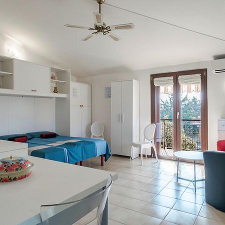 Casa Lugana 15 - Monolocale Con Piscina Fronte Lago Sirmione Exteriér fotografie