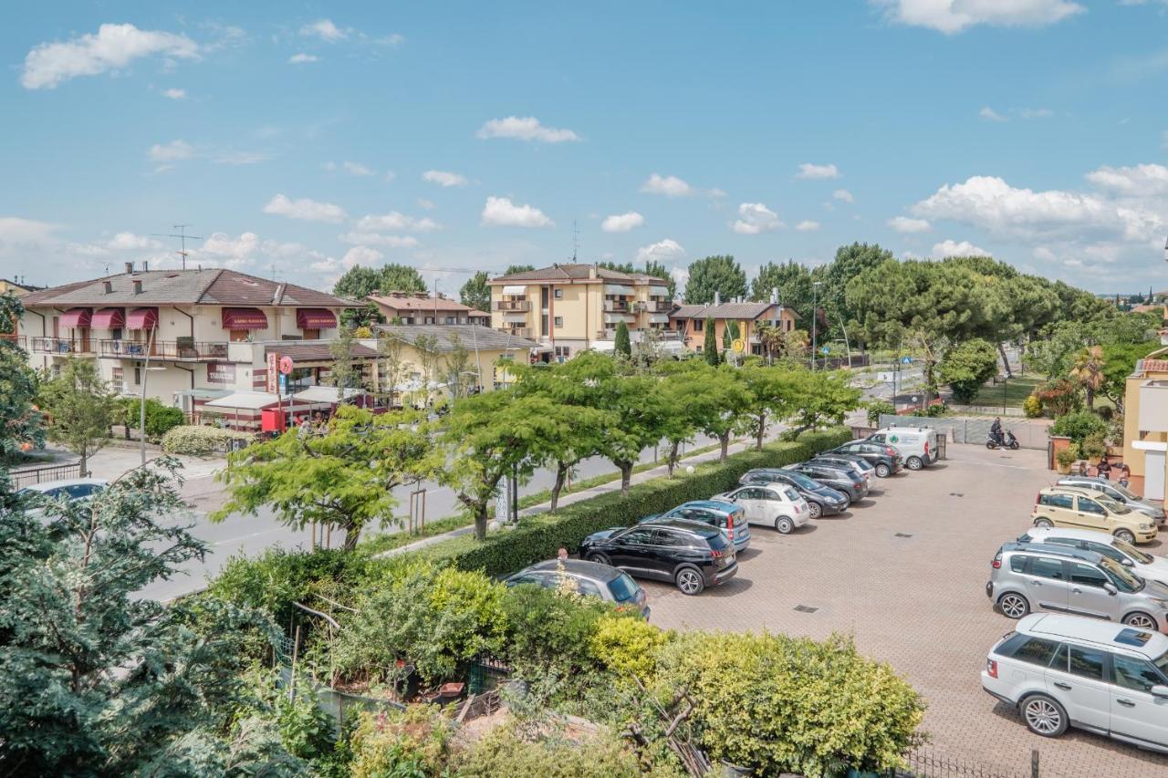 Casa Lugana 15 - Monolocale Con Piscina Fronte Lago Sirmione Exteriér fotografie